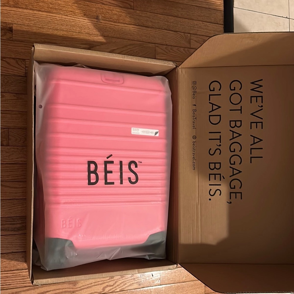 Barbie Beis carry on roller luggage